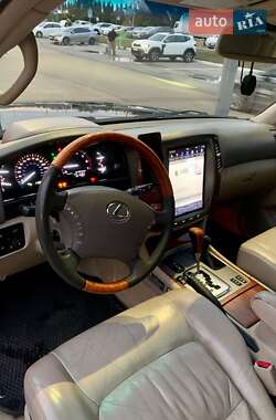 Позашляховик / Кросовер Lexus LX 2005 в 
