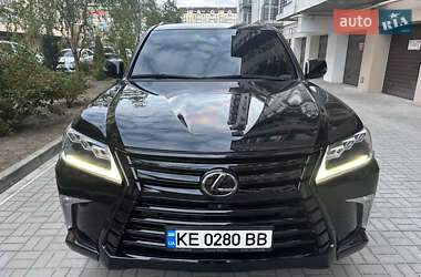 Позашляховик / Кросовер Lexus LX 2018 в 