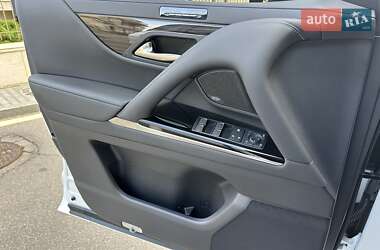 Позашляховик / Кросовер Lexus LX 2022 в 