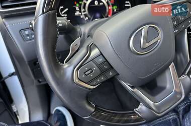 Позашляховик / Кросовер Lexus LX 2022 в 