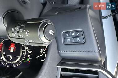Позашляховик / Кросовер Lexus LX 2022 в 