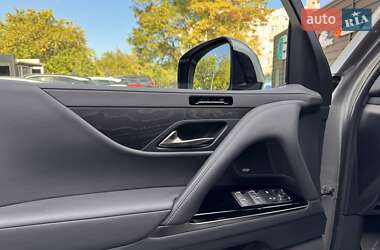 Позашляховик / Кросовер Lexus LX 2022 в 