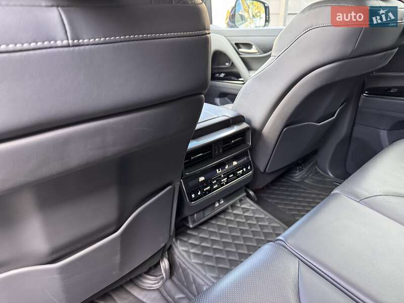 Позашляховик / Кросовер Lexus LX 2022 в Одесі