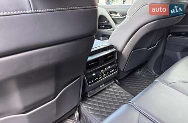Позашляховик / Кросовер Lexus LX 2022 в 
