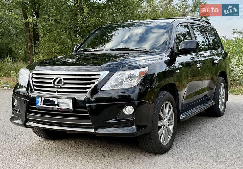 Позашляховик / Кросовер Lexus LX 2010 в Дніпрі