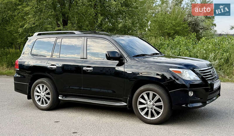 Позашляховик / Кросовер Lexus LX 2010 в Дніпрі