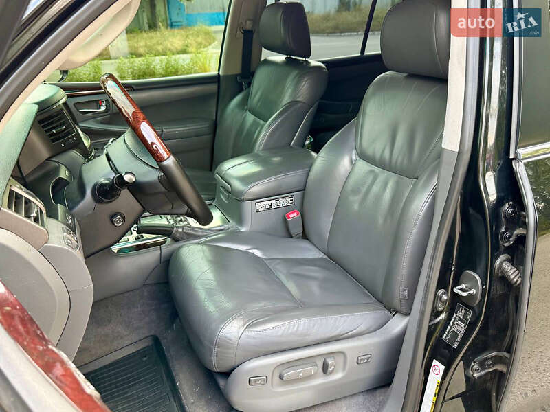Позашляховик / Кросовер Lexus LX 2010 в Дніпрі