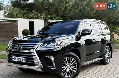Позашляховик / Кросовер Lexus LX 2016 в  фото 6 Позашляховик / Кросовер Lexus LX 2016 в