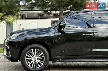 Позашляховик / Кросовер Lexus LX 2016 в  фото 40 Позашляховик / Кросовер Lexus LX 2016 в