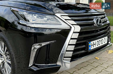 Позашляховик / Кросовер Lexus LX 2016 в  фото 48 Позашляховик / Кросовер Lexus LX 2016 в