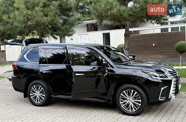 Позашляховик / Кросовер Lexus LX 2016 в  фото 66 Позашляховик / Кросовер Lexus LX 2016 в