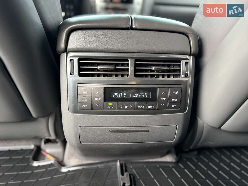 Внедорожник / Кроссовер Lexus LX 2010 в Одессе