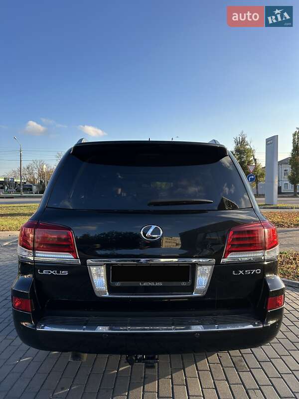 Позашляховик / Кросовер Lexus LX 2014 в Києві