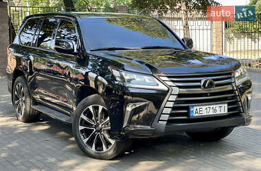 Внедорожник / Кроссовер Lexus LX 2017 в Каменском