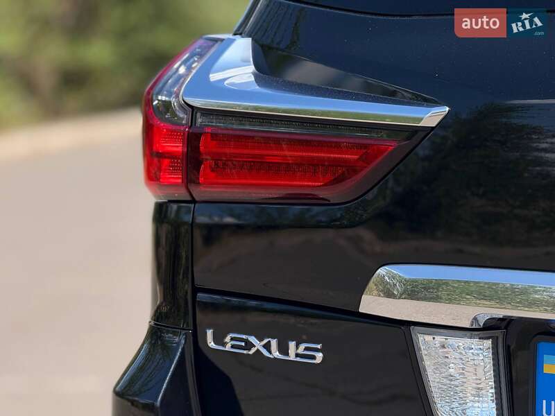 Позашляховик / Кросовер Lexus LX 2017 в Кривому Розі фото 26 Позашляховик / Кросовер Lexus LX 2017 в Кривому Розі