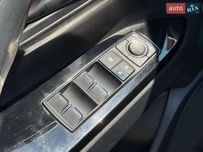 Позашляховик / Кросовер Lexus LX 2017 в Кривому Розі фото 36 Позашляховик / Кросовер Lexus LX 2017 в Кривому Розі