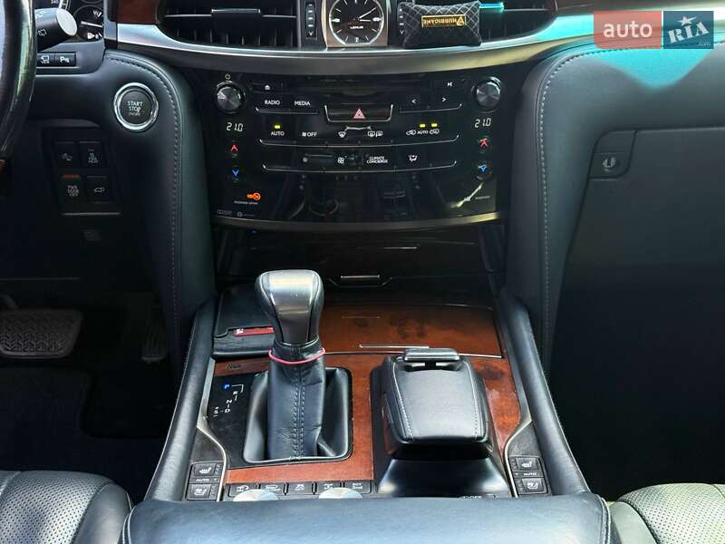 Позашляховик / Кросовер Lexus LX 2017 в Кривому Розі фото 45 Позашляховик / Кросовер Lexus LX 2017 в Кривому Розі
