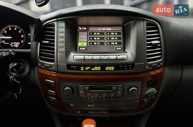Внедорожник / Кроссовер Lexus LX 2007 в 