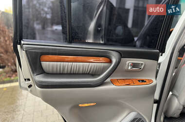 Внедорожник / Кроссовер Lexus LX 2007 в 