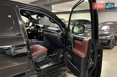 Внедорожник / Кроссовер Lexus LX 2019 в  фото 40 Внедорожник / Кроссовер Lexus LX 2019 в