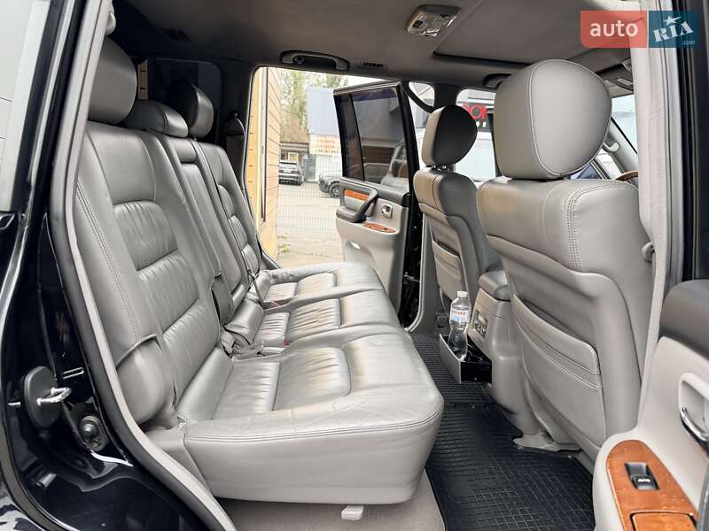 Внедорожник / Кроссовер Lexus LX 2006 в Киеве