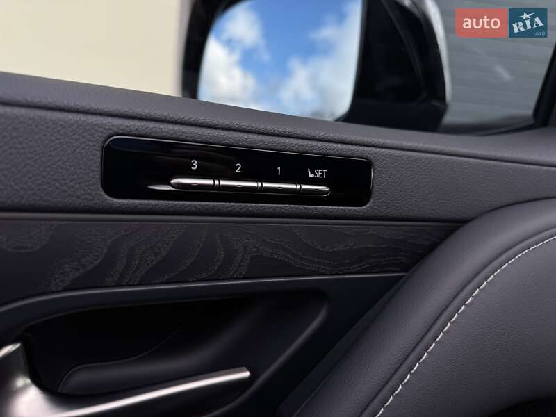 Внедорожник / Кроссовер Lexus LX 2023 в Стрые