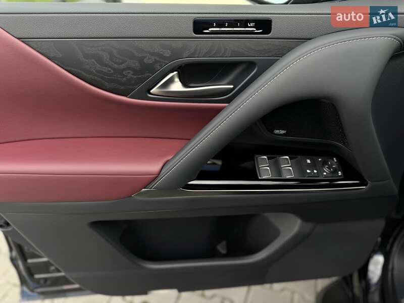 Внедорожник / Кроссовер Lexus LX 2023 в Стрые