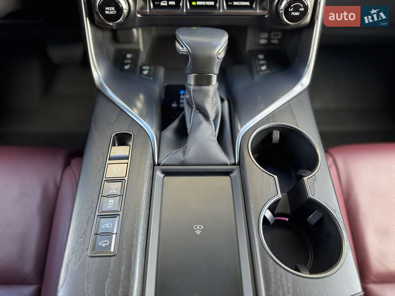 Внедорожник / Кроссовер Lexus LX 2023 в Стрые