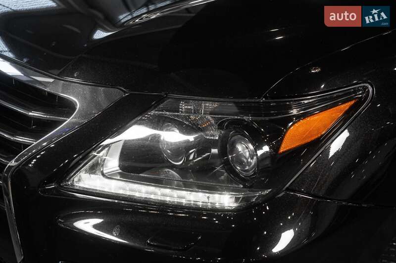 Внедорожник / Кроссовер Lexus LX 2015 в Одессе