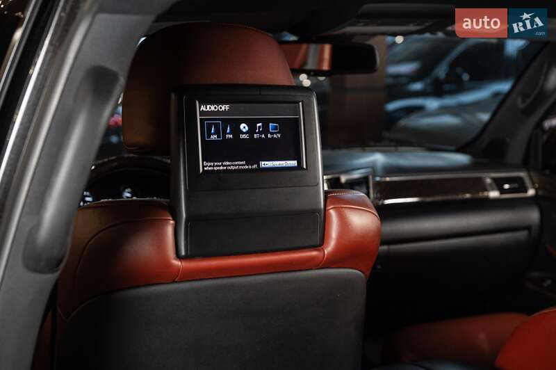 Внедорожник / Кроссовер Lexus LX 2015 в Одессе