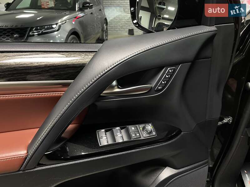 Позашляховик / Кросовер Lexus LX 2018 в Львові фото 26 Позашляховик / Кросовер Lexus LX 2018 в Львові
