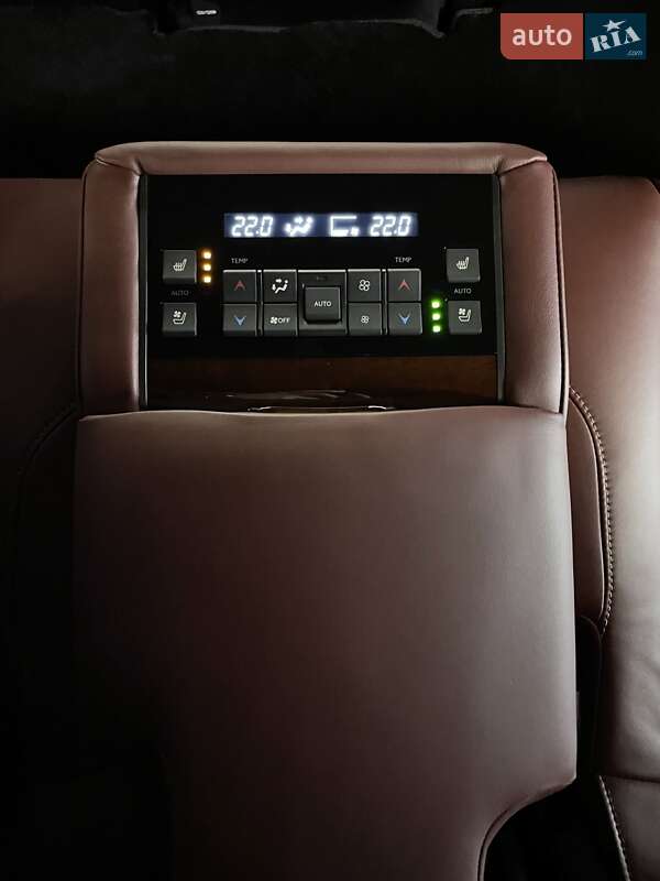 Позашляховик / Кросовер Lexus LX 2018 в Львові фото 36 Позашляховик / Кросовер Lexus LX 2018 в Львові