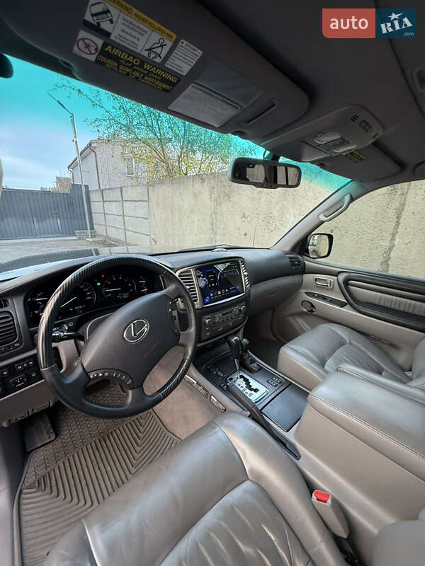 Внедорожник / Кроссовер Lexus LX 2006 в Берёзовке