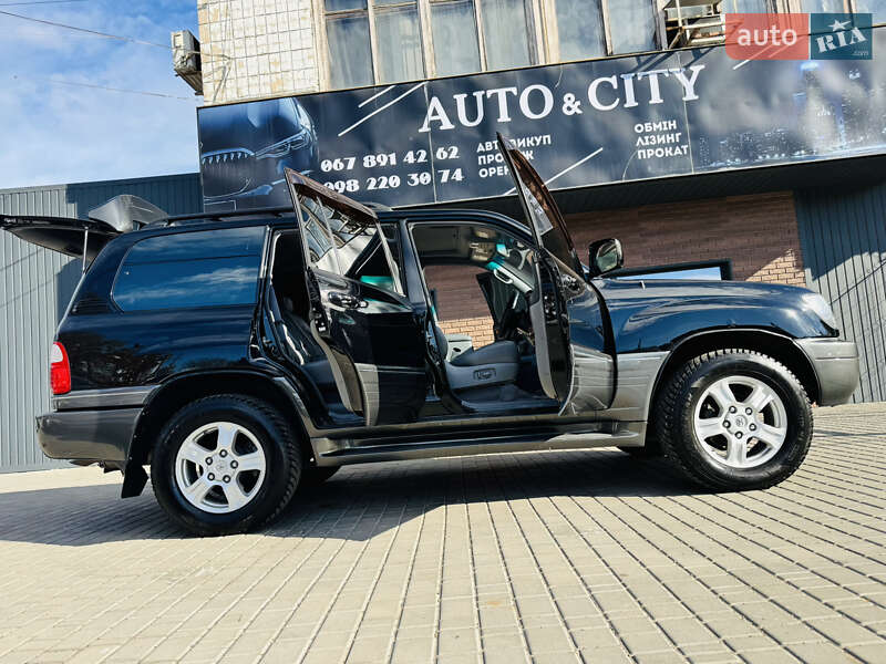 Внедорожник / Кроссовер Lexus LX 1999 в Одессе