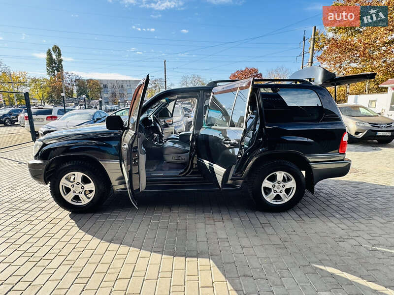 Внедорожник / Кроссовер Lexus LX 1999 в Одессе