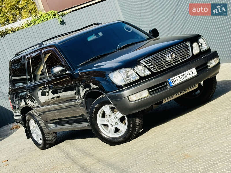 Внедорожник / Кроссовер Lexus LX 1999 в Одессе