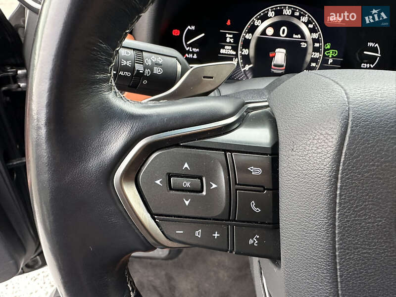 Позашляховик / Кросовер Lexus LX 2023 в Києві