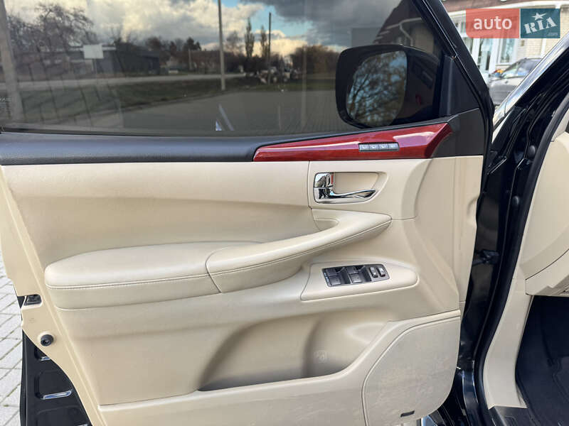 Позашляховик / Кросовер Lexus LX 2008 в Харкові