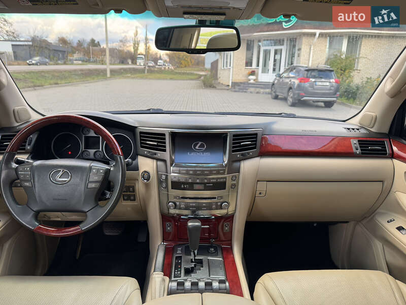 Позашляховик / Кросовер Lexus LX 2008 в Харкові