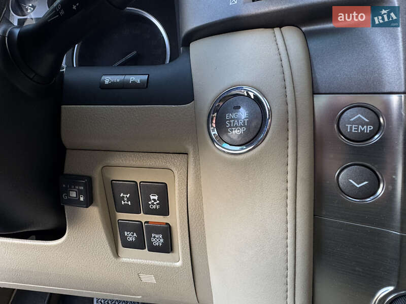 Позашляховик / Кросовер Lexus LX 2008 в Харкові