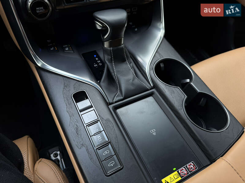 Внедорожник / Кроссовер Lexus LX 2022 в Киеве фото 24 Внедорожник / Кроссовер Lexus LX 2022 в Киеве