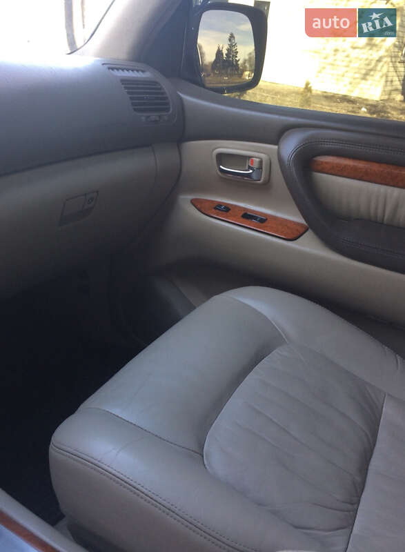Позашляховик / Кросовер Lexus LX 2003 в Вінниці