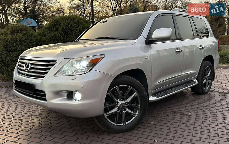 Внедорожник / Кроссовер Lexus LX 2008 в Днепре