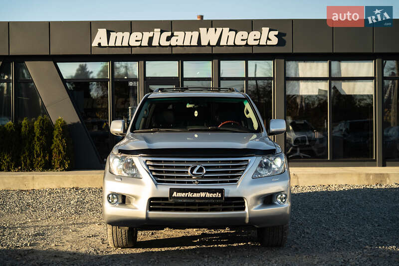 Позашляховик / Кросовер Lexus LX 2008 в Чернівцях