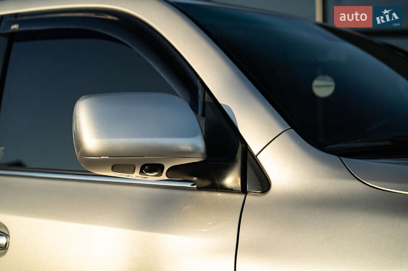 Позашляховик / Кросовер Lexus LX 2008 в Чернівцях