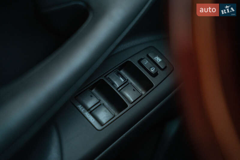 Позашляховик / Кросовер Lexus LX 2008 в Чернівцях