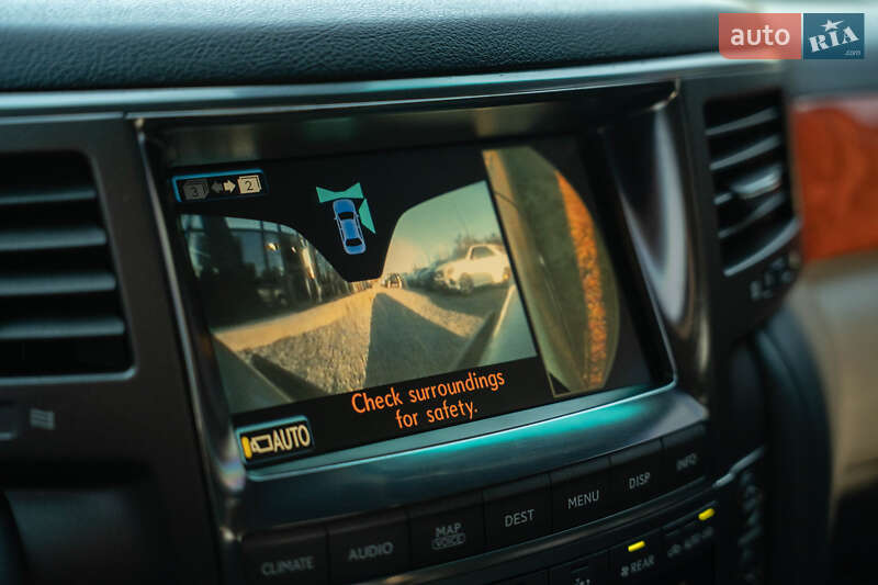 Позашляховик / Кросовер Lexus LX 2008 в Чернівцях