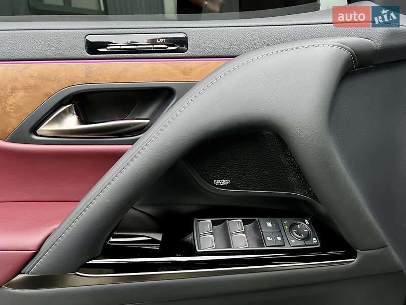 Внедорожник / Кроссовер Lexus LX 2022 в Киеве фото 18 Внедорожник / Кроссовер Lexus LX 2022 в Киеве