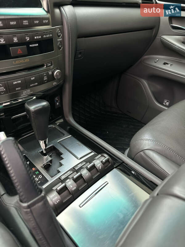 Внедорожник / Кроссовер Lexus LX 2010 в Днепре фото 17 Внедорожник / Кроссовер Lexus LX 2010 в Днепре