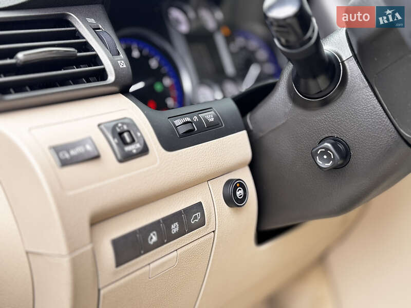 Внедорожник / Кроссовер Lexus LX 2010 в Хмельницком